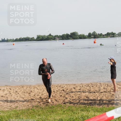 21.06.2025 - 27. Vierlanden-Triathlon MichiJ http://msf.ph/oto/7983744 15.06.2026 09:07:09 Schwimmen 231 meine-sportfotos.de