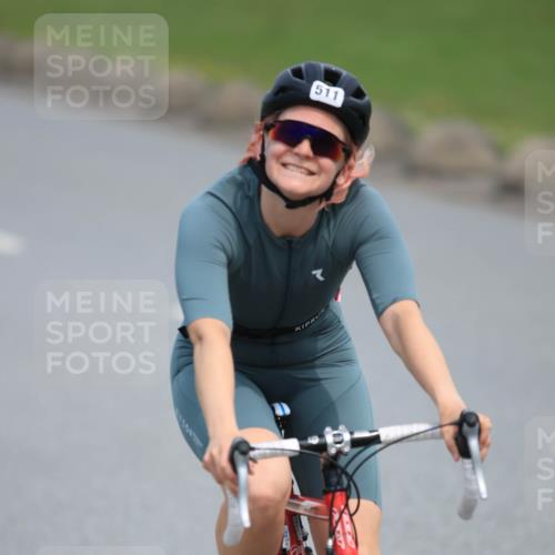 15.06.2025 - 27. Vierlanden-Triathlon H.Heesch http://msf.ph/oto/7983747 15.06.2025 10:58:03 Radfahren 475, 511, 554, 610, 632 meine-sportfotos.de