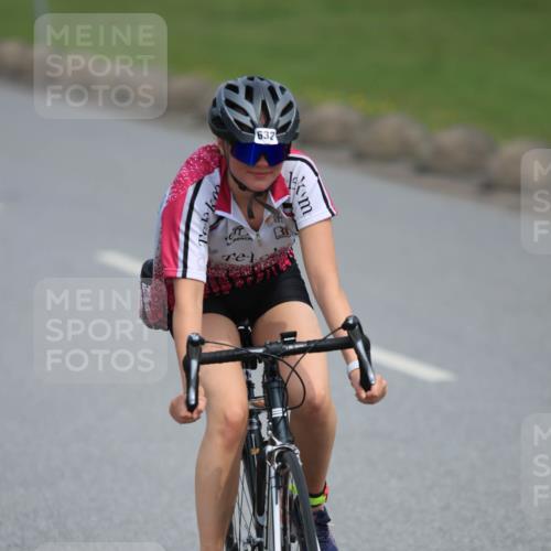 15.06.2025 - 27. Vierlanden-Triathlon H.Heesch http://msf.ph/oto/7983815 15.06.2025 10:58:10 Radfahren 475, 476, 487, 632 meine-sportfotos.de