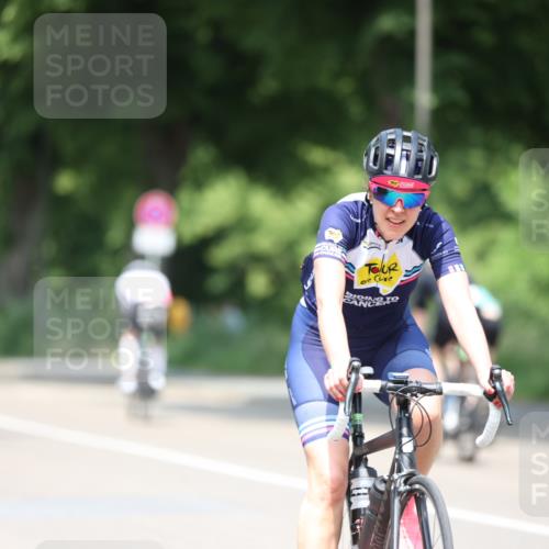 15.06.2025 - 7 Türme Triathlon Yannick Fuchs http://msf.ph/oto/7983816 15.06.2025 12:53:59 Radfahren 302, 400, 559, 594 meine-sportfotos.de