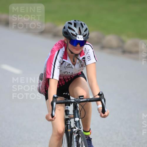 15.06.2025 - 27. Vierlanden-Triathlon H.Heesch http://msf.ph/oto/7983824 15.06.2025 10:58:11 Radfahren 475, 476, 487, 632 meine-sportfotos.de