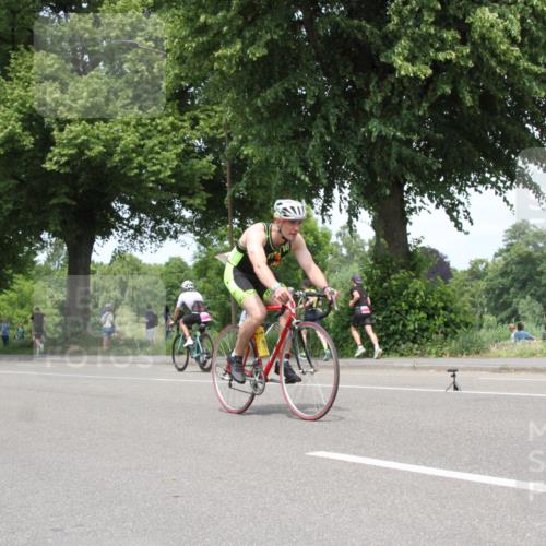 15.06.2025 - 7 Türme Triathlon Yannick Fuchs http://msf.ph/oto/7983865 15.06.2025 13:39:45 Radfahren  meine-sportfotos.de