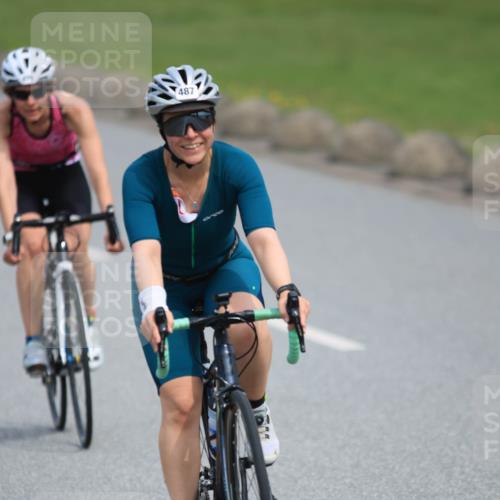 15.06.2025 - 27. Vierlanden-Triathlon H.Heesch http://msf.ph/oto/7983868 15.06.2025 10:58:14 Radfahren 476, 487, 632 meine-sportfotos.de