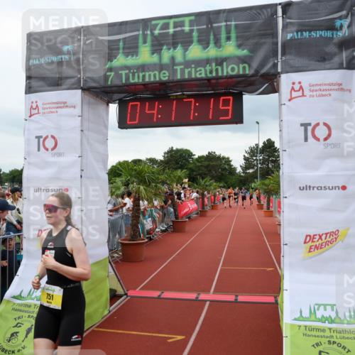 15.06.2025 - 7 Türme Triathlon Michael Strokosch http://msf.ph/oto/7983877 15.06.2025 14:17:19 Ziel 592, 751 meine-sportfotos.de