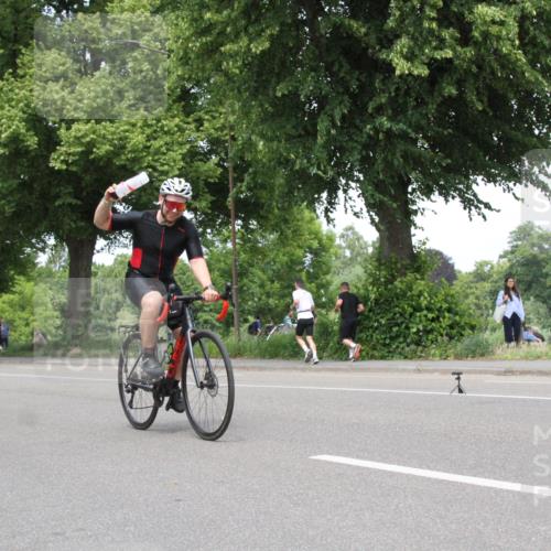 15.06.2025 - 7 Türme Triathlon Yannick Fuchs http://msf.ph/oto/7983878 15.06.2025 13:40:02 Radfahren  meine-sportfotos.de