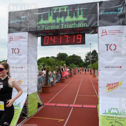 15.06.2025 - 7 Türme Triathlon Michael Strokosch http://msf.ph/oto/7983887 15.06.2025 14:17:19 Ziel 592, 751 meine-sportfotos.de
