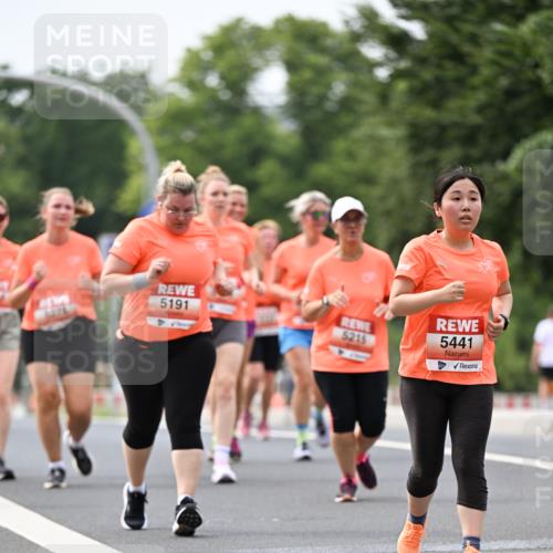 15.06.2025 - REWE Women's Run Dr. Thomas Lammeyer http://msf.ph/oto/7983889 15.06.2025 10:46:50 Laufen 5191, 5215, 5441 meine-sportfotos.de