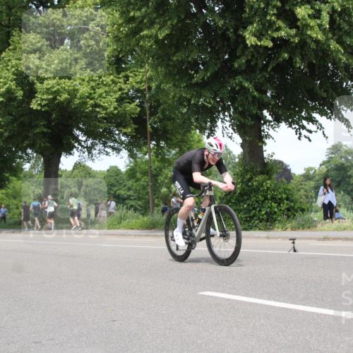 15.06.2025 - 7 Türme Triathlon Yannick Fuchs http://msf.ph/oto/7983912 15.06.2025 13:40:24 Radfahren  meine-sportfotos.de