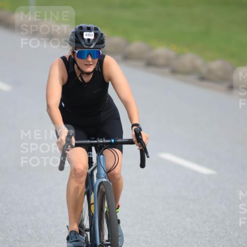 15.06.2025 - 27. Vierlanden-Triathlon H.Heesch http://msf.ph/oto/7983914 15.06.2025 10:58:24 Radfahren 480, 499 meine-sportfotos.de