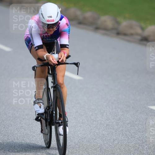 21.06.2025 - 27. Vierlanden-Triathlon H.Heesch http://msf.ph/oto/7983921 15.06.2025 11:19:45 Radfahren 196, 835, 982 meine-sportfotos.de