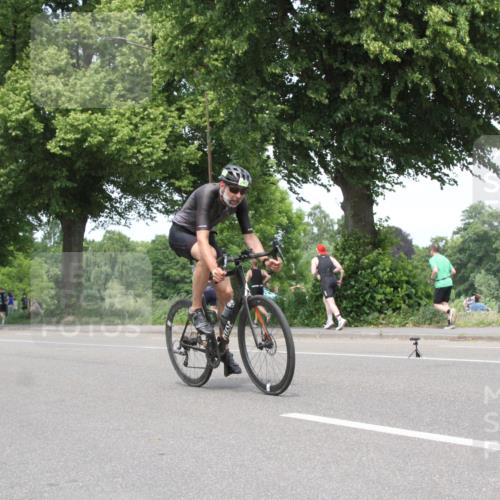 15.06.2025 - 7 Türme Triathlon Yannick Fuchs http://msf.ph/oto/7983933 15.06.2025 13:40:41 Radfahren  meine-sportfotos.de