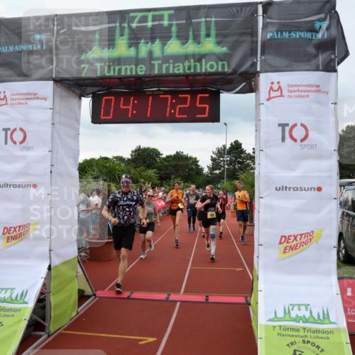 15.06.2025 - 7 Türme Triathlon Michael Strokosch http://msf.ph/oto/7983955 15.06.2025 14:17:25 Ziel 506, 751, 825, 850, 1128 meine-sportfotos.de