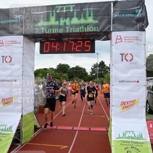 15.06.2025 - 7 Türme Triathlon Michael Strokosch http://msf.ph/oto/7983964 15.06.2025 14:17:25 Ziel 506, 751, 825, 850, 1128 meine-sportfotos.de