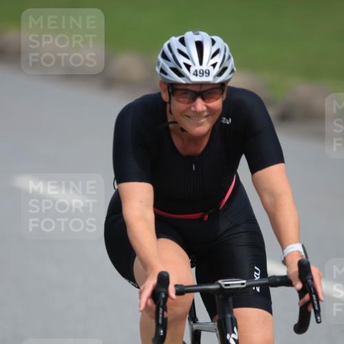 15.06.2025 - 27. Vierlanden-Triathlon H.Heesch http://msf.ph/oto/7983973 15.06.2025 10:58:26 Radfahren 387, 480, 499 meine-sportfotos.de
