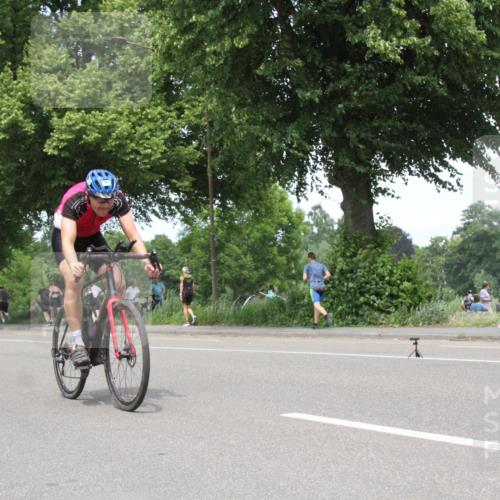 15.06.2025 - 7 Türme Triathlon Yannick Fuchs http://msf.ph/oto/7983992 15.06.2025 13:41:00 Radfahren  meine-sportfotos.de