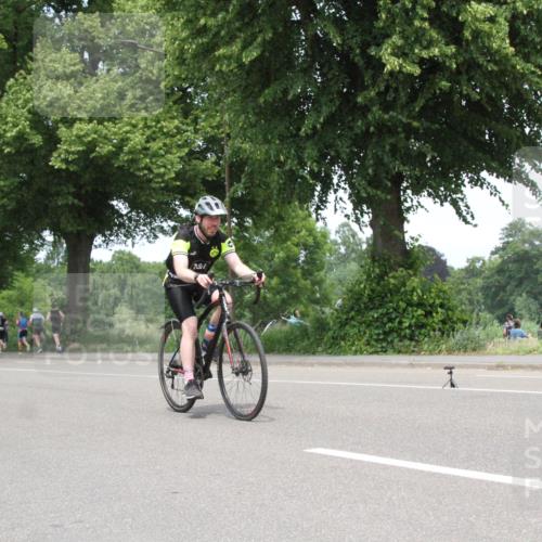 15.06.2025 - 7 Türme Triathlon Yannick Fuchs http://msf.ph/oto/7984013 15.06.2025 13:41:10 Radfahren  meine-sportfotos.de