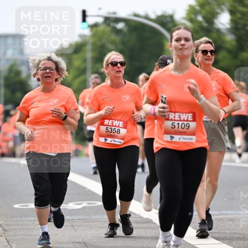 15.06.2025 - REWE Women's Run Dr. Thomas Lammeyer http://msf.ph/oto/7984015 15.06.2025 10:46:55 Laufen 5358, 5109 meine-sportfotos.de
