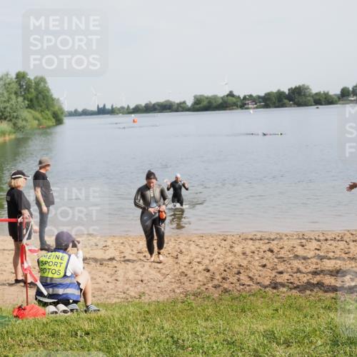 21.06.2025 - 27. Vierlanden-Triathlon MichiJ http://msf.ph/oto/7984022 15.06.2026 09:08:55 Schwimmen 199 meine-sportfotos.de