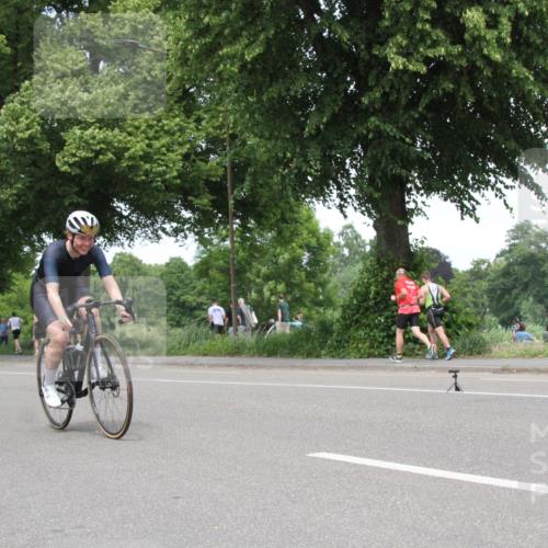 15.06.2025 - 7 Türme Triathlon Yannick Fuchs http://msf.ph/oto/7984041 15.06.2025 13:41:28 Radfahren  meine-sportfotos.de
