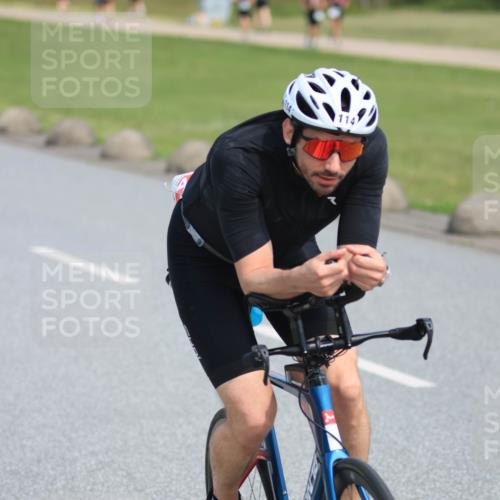 21.06.2025 - 27. Vierlanden-Triathlon H.Heesch http://msf.ph/oto/7984097 15.06.2025 11:20:33 Radfahren 114 meine-sportfotos.de
