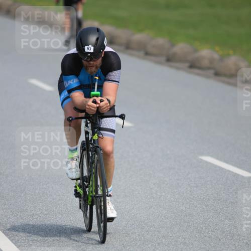 21.06.2025 - 27. Vierlanden-Triathlon H.Heesch http://msf.ph/oto/7984111 15.06.2025 11:21:02 Radfahren 93, 142, 856 meine-sportfotos.de