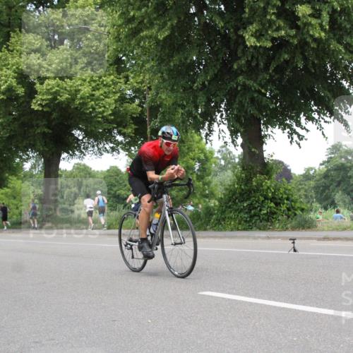15.06.2025 - 7 Türme Triathlon Yannick Fuchs http://msf.ph/oto/7984164 15.06.2025 13:43:21 Radfahren  meine-sportfotos.de