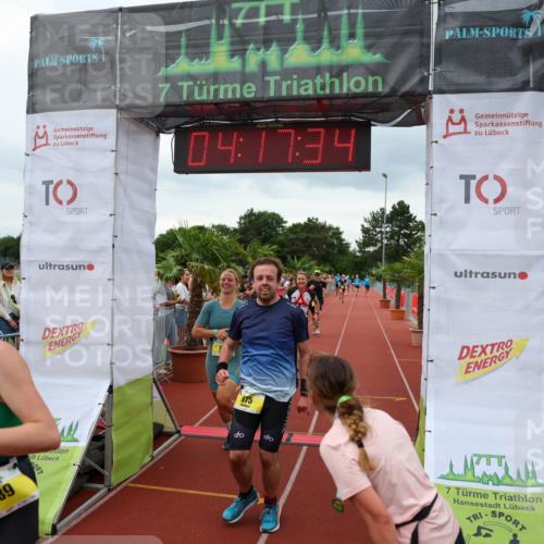 15.06.2025 - 7 Türme Triathlon Michael Strokosch http://msf.ph/oto/7984213 15.06.2025 14:17:34 Ziel 451, 506, 737, 781, 975, 1189 meine-sportfotos.de