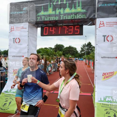 15.06.2025 - 7 Türme Triathlon Michael Strokosch http://msf.ph/oto/7984239 15.06.2025 14:17:34 Ziel 451, 506, 737, 781, 975, 1189 meine-sportfotos.de