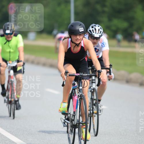 15.06.2025 - 27. Vierlanden-Triathlon H.Heesch http://msf.ph/oto/7984263 15.06.2025 10:59:41 Radfahren 371, 459, 483, 630 meine-sportfotos.de