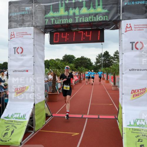 15.06.2025 - 7 Türme Triathlon Michael Strokosch http://msf.ph/oto/7984299 15.06.2025 14:17:41 Ziel 451, 737, 742, 781, 922, 975 meine-sportfotos.de