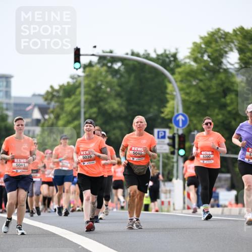 15.06.2025 - REWE Women's Run Dr. Thomas Lammeyer http://msf.ph/oto/7984300 15.06.2025 10:47:03 Laufen 5039, 5040, 5390, 5041, 51, 4 meine-sportfotos.de