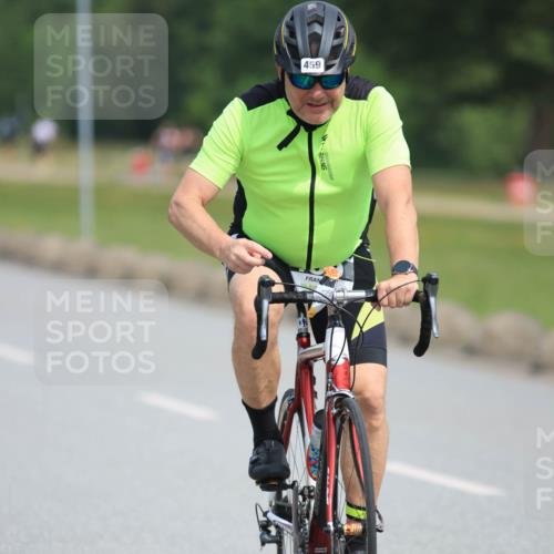 15.06.2025 - 27. Vierlanden-Triathlon H.Heesch http://msf.ph/oto/7984324 15.06.2025 10:59:43 Radfahren 371, 459, 483, 630 meine-sportfotos.de