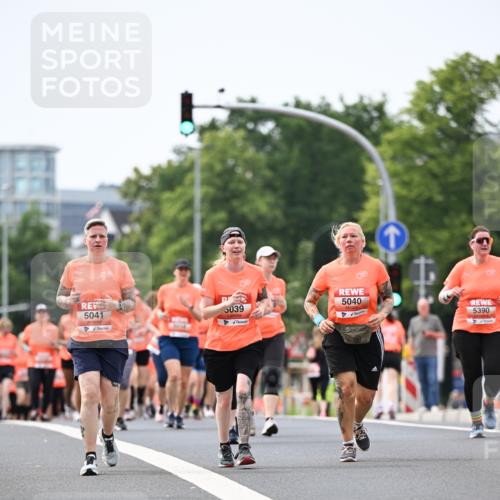 15.06.2025 - REWE Women's Run Dr. Thomas Lammeyer http://msf.ph/oto/7984336 15.06.2025 10:47:04 Laufen 5041, 5039, 5040, 5390 meine-sportfotos.de
