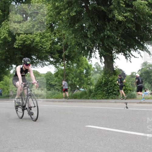 15.06.2025 - 7 Türme Triathlon Yannick Fuchs http://msf.ph/oto/7984360 15.06.2025 13:44:02 Radfahren  meine-sportfotos.de
