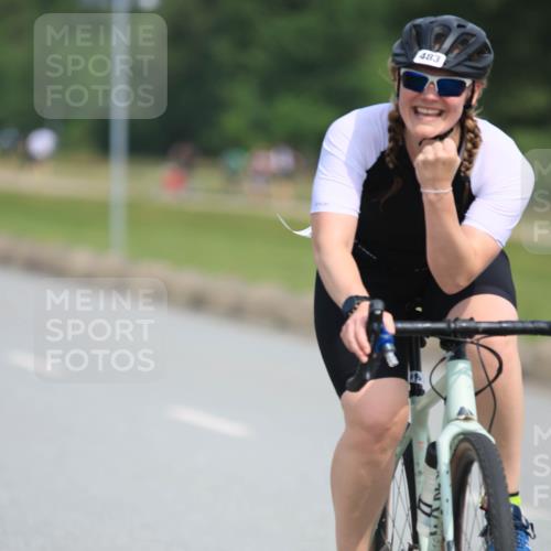 15.06.2025 - 27. Vierlanden-Triathlon H.Heesch http://msf.ph/oto/7984377 15.06.2025 10:59:46 Radfahren 371, 374, 459, 483, 630 meine-sportfotos.de