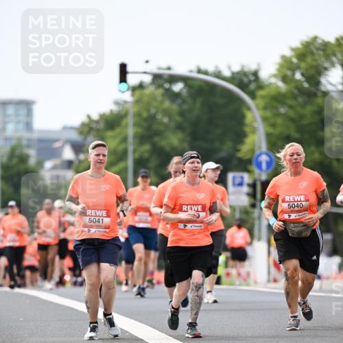 15.06.2025 - REWE Women's Run Dr. Thomas Lammeyer http://msf.ph/oto/7984396 15.06.2025 10:47:05 Laufen 5041, 5040 meine-sportfotos.de
