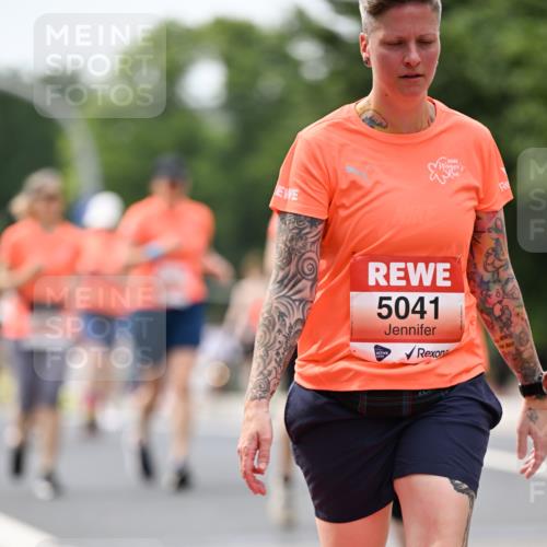 15.06.2025 - REWE Women's Run Dr. Thomas Lammeyer http://msf.ph/oto/7984488 15.06.2025 10:47:12 Laufen 5041 meine-sportfotos.de