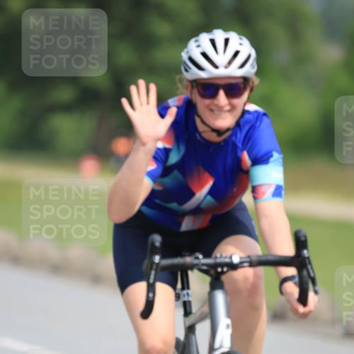 15.06.2025 - 27. Vierlanden-Triathlon H.Heesch http://msf.ph/oto/7984506 15.06.2025 11:00:30 Radfahren 157, 162, 227, 417, 489, 571, 638, 650 meine-sportfotos.de