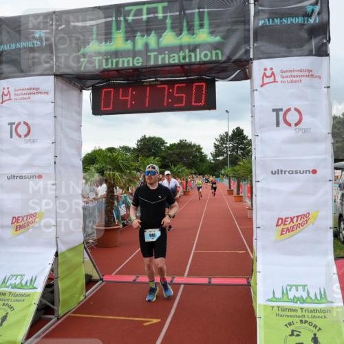 15.06.2025 - 7 Türme Triathlon Michael Strokosch http://msf.ph/oto/7984510 15.06.2025 14:17:50 Ziel 648, 681, 721, 922, 1195 meine-sportfotos.de