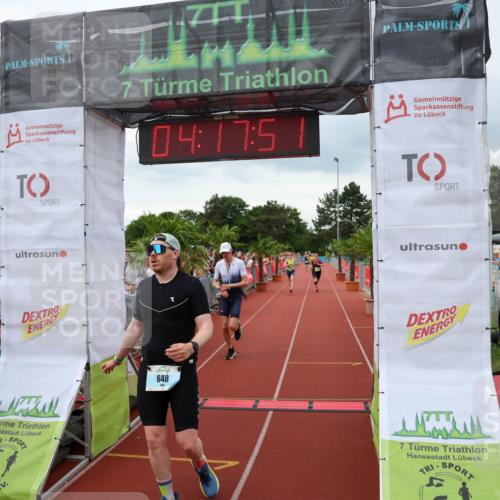 15.06.2025 - 7 Türme Triathlon Michael Strokosch http://msf.ph/oto/7984553 15.06.2025 14:17:50 Ziel 648, 681, 721, 922, 1195 meine-sportfotos.de