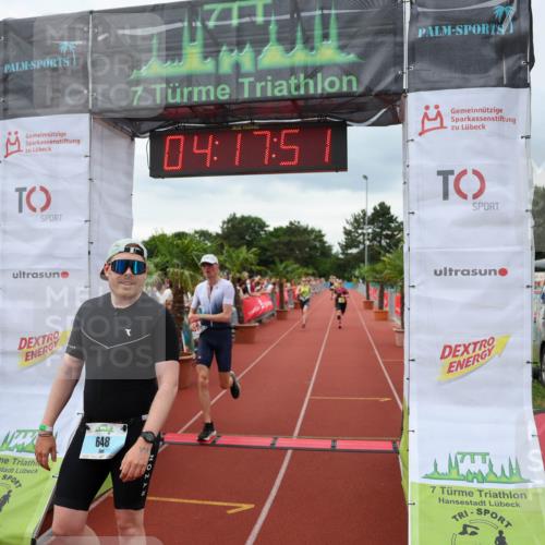 15.06.2025 - 7 Türme Triathlon Michael Strokosch http://msf.ph/oto/7984567 15.06.2025 14:17:51 Ziel 648, 681, 721, 922, 1195 meine-sportfotos.de