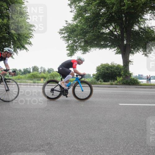 15.06.2025 - 7 Türme Triathlon Yannick Fuchs http://msf.ph/oto/7984611 15.06.2025 10:01:05 Radfahren 22, 24, 25, 77, 78, 80 meine-sportfotos.de