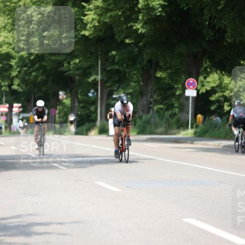 15.06.2025 - 7 Türme Triathlon Yannick Fuchs http://msf.ph/oto/7984613 15.06.2025 12:54:42 Radfahren 241, 341, 372, 470, 538, 608, 817 meine-sportfotos.de