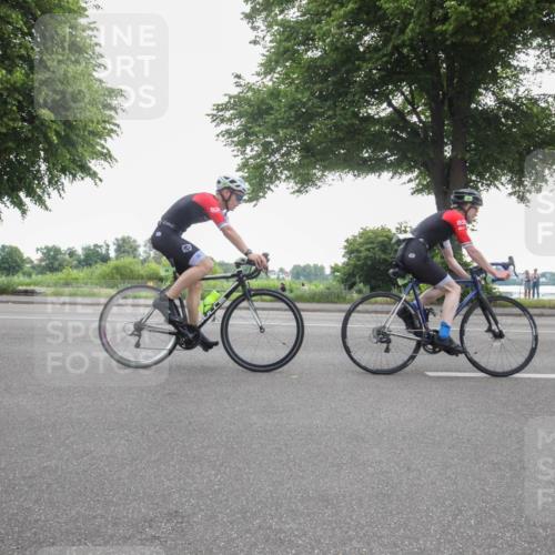 15.06.2025 - 7 Türme Triathlon Yannick Fuchs http://msf.ph/oto/7984618 15.06.2025 10:01:06 Radfahren 22, 24, 25, 77, 78, 80 meine-sportfotos.de