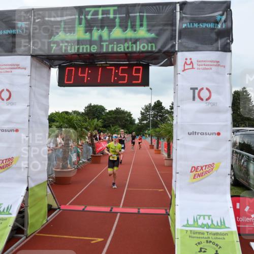 15.06.2025 - 7 Türme Triathlon Michael Strokosch http://msf.ph/oto/7984632 15.06.2025 14:17:58 Ziel 570, 681, 721, 841, 1195 meine-sportfotos.de