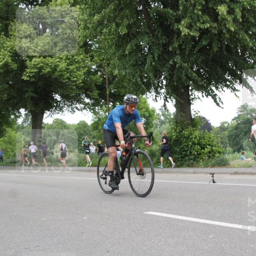 15.06.2025 - 7 Türme Triathlon Yannick Fuchs http://msf.ph/oto/7984682 15.06.2025 13:45:01 Radfahren  meine-sportfotos.de