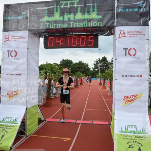 15.06.2025 - 7 Türme Triathlon Michael Strokosch http://msf.ph/oto/7984775 15.06.2025 14:18:05 Ziel 261, 570, 613, 841, 1131 meine-sportfotos.de