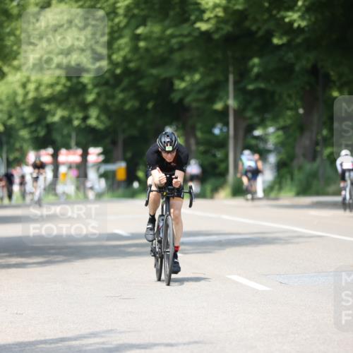 15.06.2025 - 7 Türme Triathlon Yannick Fuchs http://msf.ph/oto/7984825 15.06.2025 12:54:50 Radfahren 255, 272, 372, 550 meine-sportfotos.de