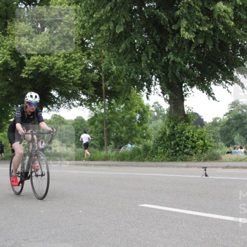 15.06.2025 - 7 Türme Triathlon Yannick Fuchs http://msf.ph/oto/7984864 15.06.2025 13:45:54 Radfahren  meine-sportfotos.de