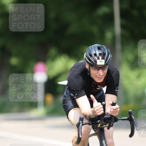 15.06.2025 - 7 Türme Triathlon Yannick Fuchs http://msf.ph/oto/7984870 15.06.2025 12:54:51 Radfahren 255, 272, 372, 550, 983 meine-sportfotos.de